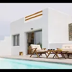 Zoe Cycladic House With Pool Casa vacanze Pláka