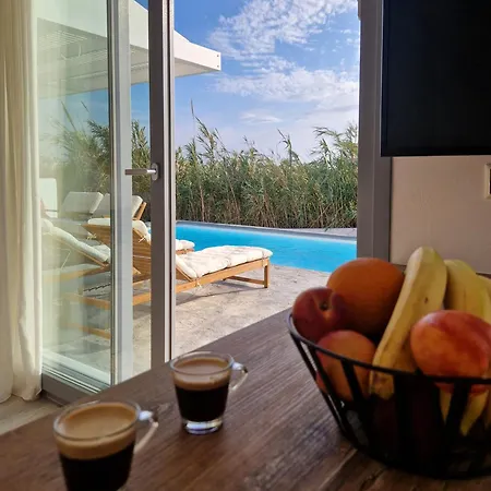 Zoe Cycladic House With Pool Tatil Evi Pláka