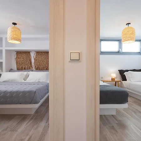 Vakantiehuis Zoe Cycladic House With Pool