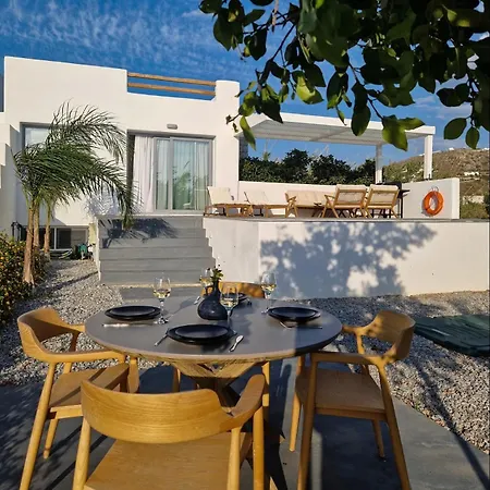 بيت للعطل Zoe Cycladic House With Pool *