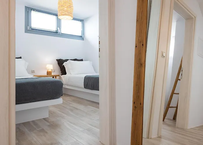 펜션 Zoe Cycladic House With Pool Pláka