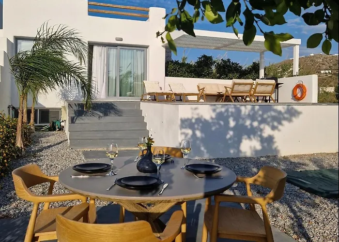 펜션 Zoe Cycladic House With Pool *